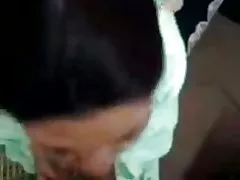 Randi tía asiática chupa y folla